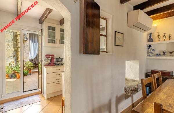 Historic Townhouse in Pollensa with Patio and Terraces for Sale